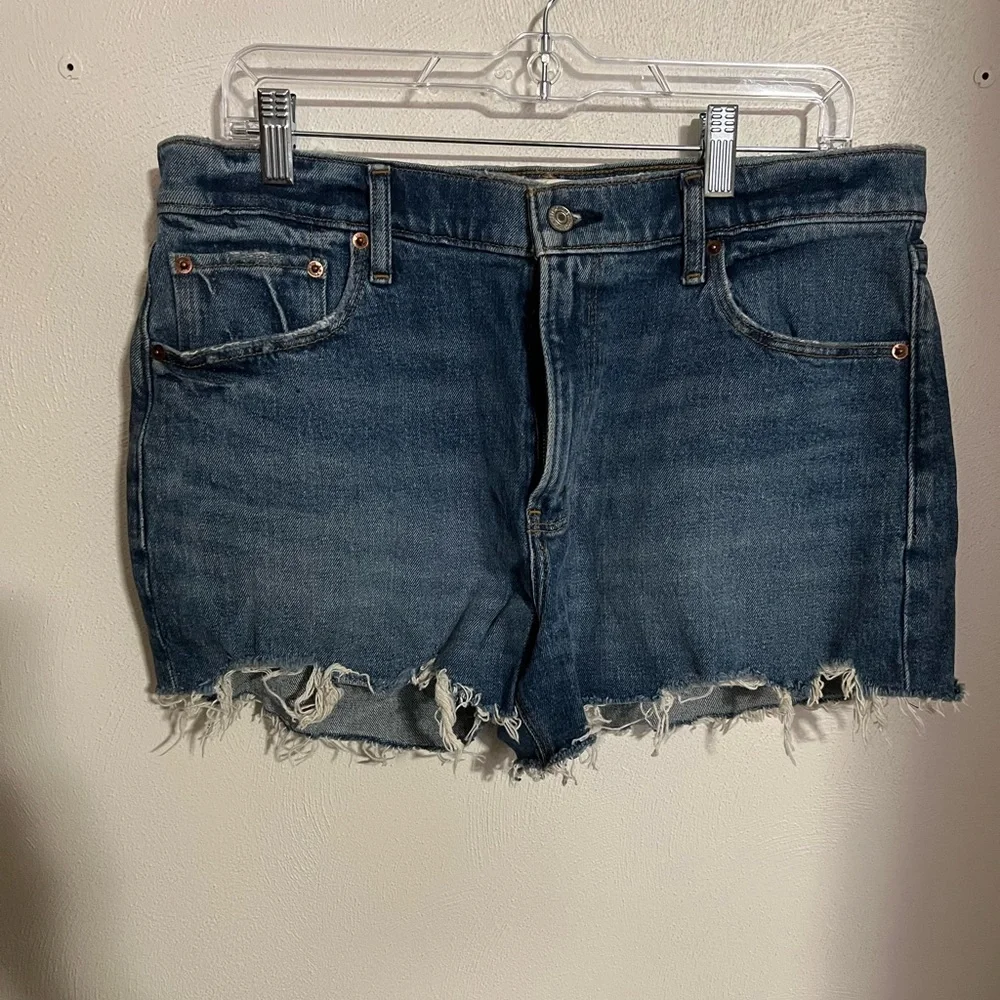 ABERCROMBIE & FITCH Classic Raw Hem Dark Wash Denim Jean‎ Shorts Women's Size 12